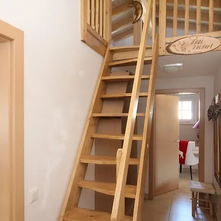 Avenida Mountain By Alpin *